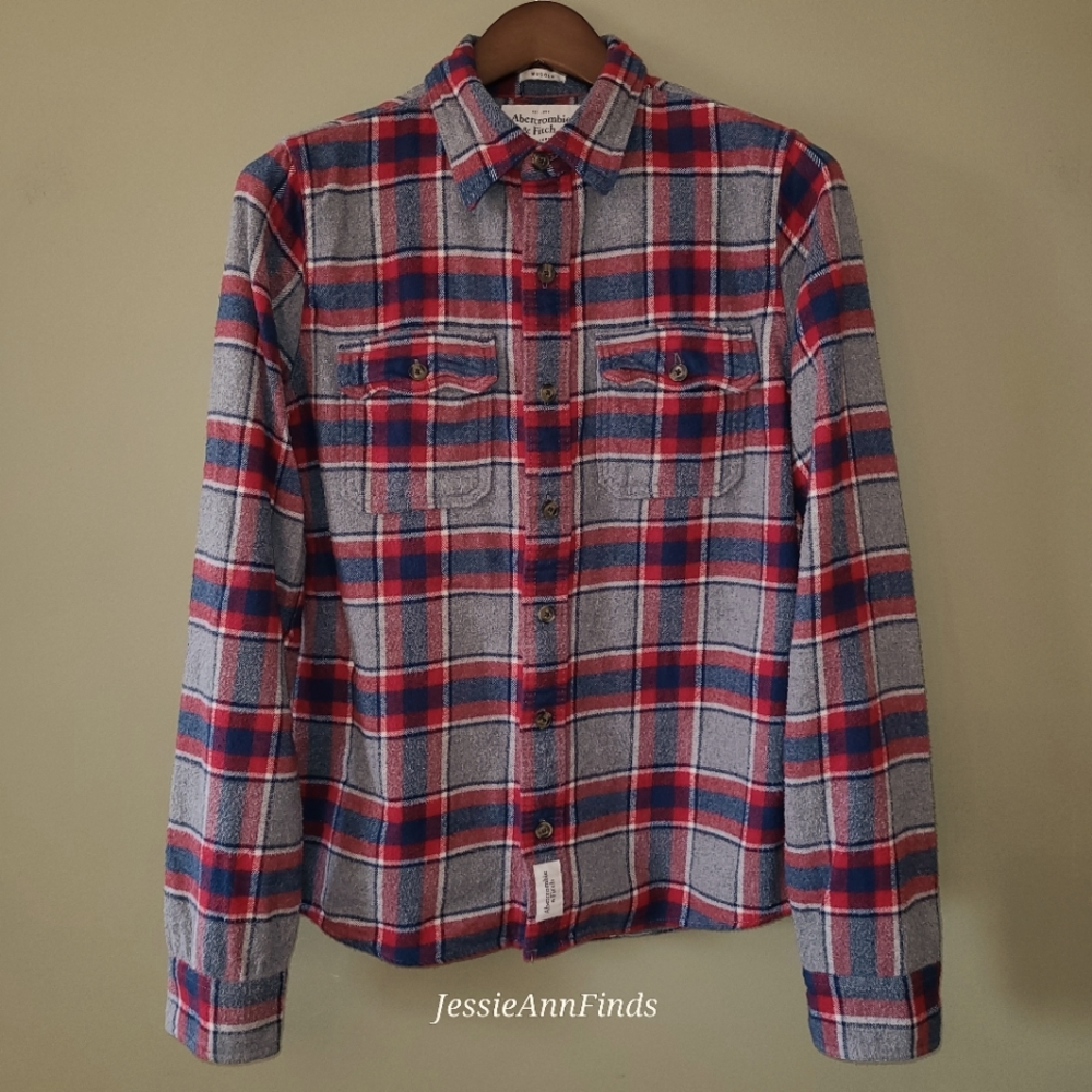 Abercrombie & Fitch Red Blue Plaid Muscle Flannel Button Down Shirt Size Medium